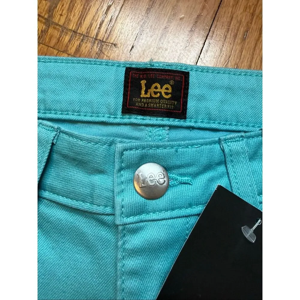 NWT LEE Women's Legendary Style Mid Rise Cuffed Bermuda Shorts Bay Blue Size 6